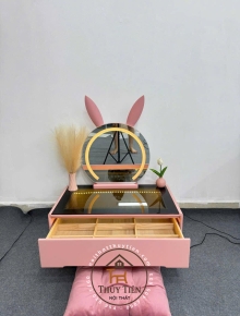 Bàn phấn bệt mẫu mới 