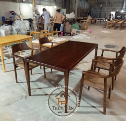 BỘ BÀN ĂN CHÂN V KẾT HỢP VỚI GHẾ HIRO- BAHR 007