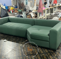 Sofa kê góc màu xanh cho khách e ạ