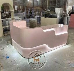 Quầy lễ tân trả khách E nhận đặt theo yêu cầu ạ