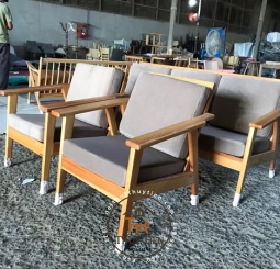 Ghế sofa thông