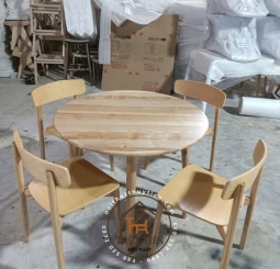 BỘ BÀN ĂN TRÒN CROSS ĐONG ĐẦY YÊU THƯƠNG