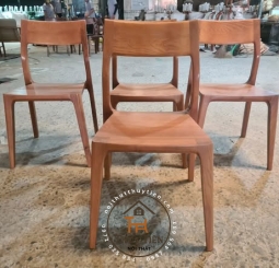 Ghế November gỗ Ash (Tần bì) - sự lựa chọn hoàn hảo cho phòng ăn hiện đại