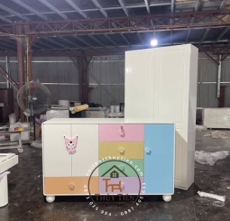 Tủ 7 sắc cầu vồng cho bé e trả khách