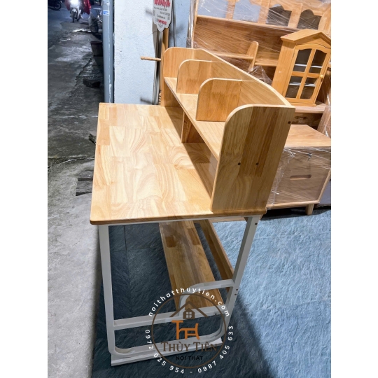 Bàn học sinh chân sắt mặt gỗ cao su tự nhiên - 001