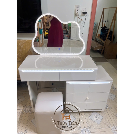 Bộ bàn ghế trang điểm hiện đại nhập khẩu hàng sơn 2k siêu đẹp- ảnh giao khách