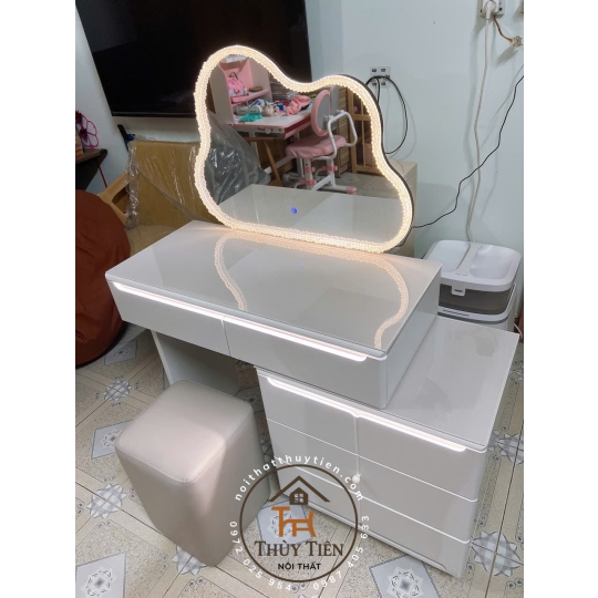 Bộ bàn ghế trang điểm hiện đại nhập khẩu hàng sơn 2k siêu đẹp- ảnh giao khách
