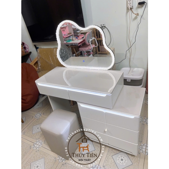 Bộ bàn ghế trang điểm hiện đại nhập khẩu hàng sơn 2k siêu đẹp- ảnh giao khách