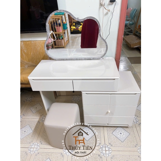 Bộ bàn ghế trang điểm hiện đại nhập khẩu hàng sơn 2k siêu đẹp- ảnh giao khách