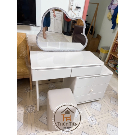 Bộ bàn ghế trang điểm hiện đại nhập khẩu hàng sơn 2k siêu đẹp- ảnh giao khách