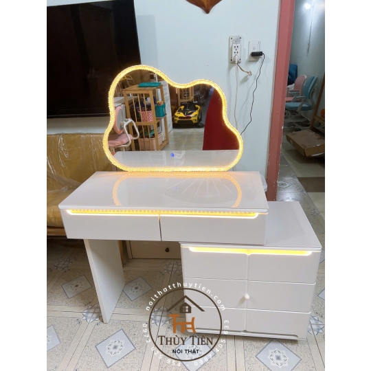 Bộ bàn ghế trang điểm hiện đại nhập khẩu hàng sơn 2k siêu đẹp- ảnh giao khách