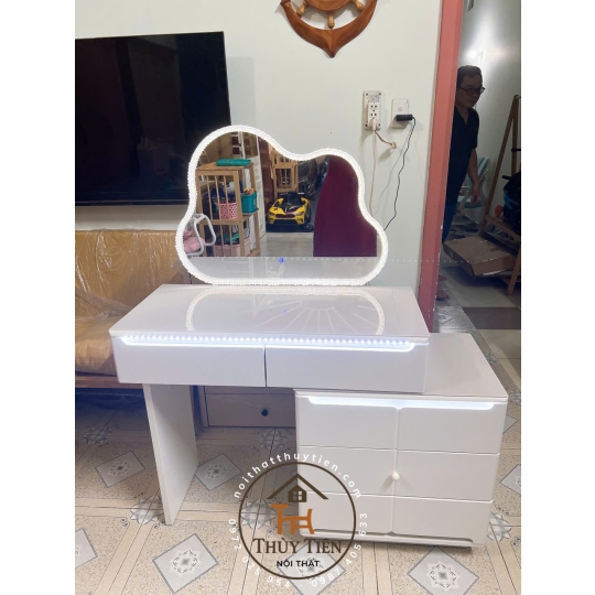 Bộ bàn ghế trang điểm hiện đại nhập khẩu hàng sơn 2k siêu đẹp- ảnh giao khách