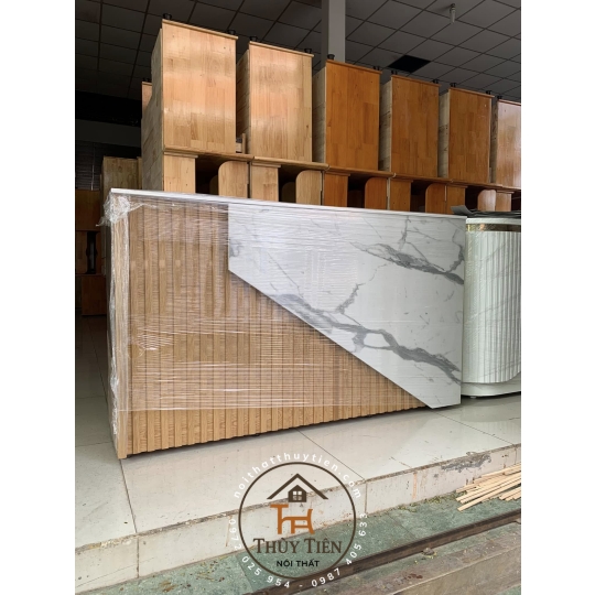 Quầy lễ tân mẫu