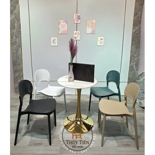 Bàn decor xinh xinh