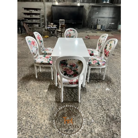 Bộ bàn ăn ghế louis