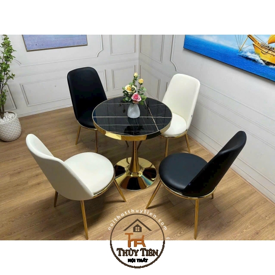 Bàn decor xinh xinh