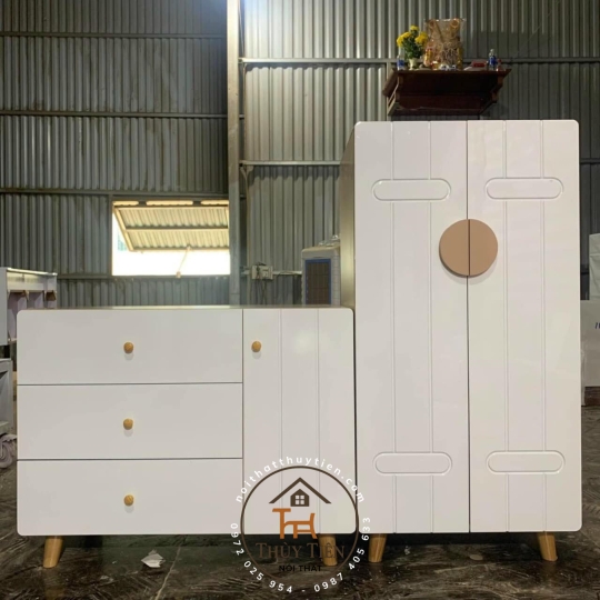 Mẫu tủ em bé em đặt theo yêu cầu ạ 