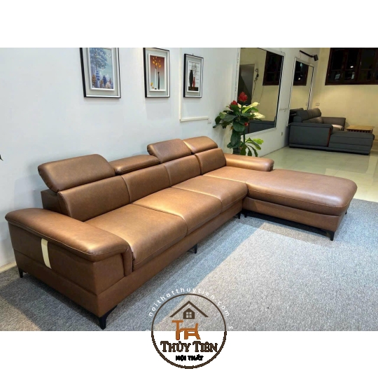 Lên mẫu sofa cho khách tham khảo 