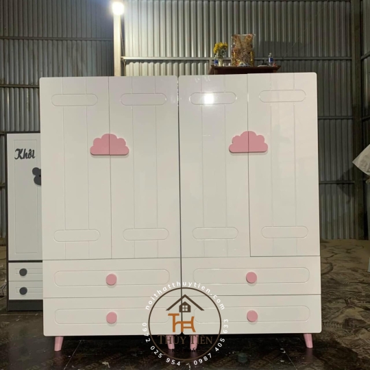 Mẫu tủ em bé em đặt theo yêu cầu ạ 