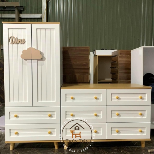 Mẫu tủ em bé em đặt theo yêu cầu ạ 