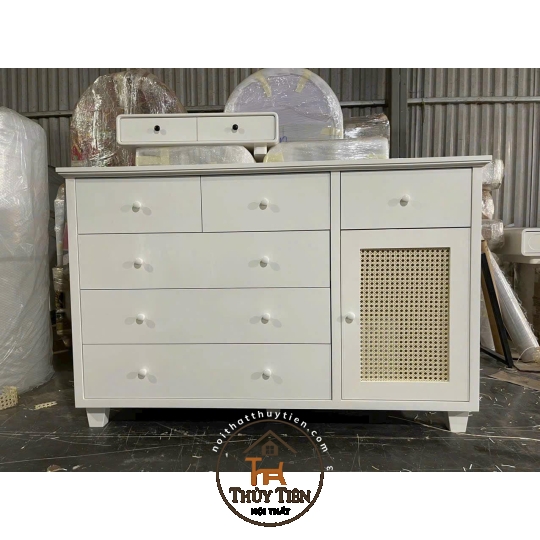 Xưởng e vẫn nhận làm các mẫu bàn trang điểm , bàn làm việc , tủ kệ decol theo yêu cầu nhé  Thích màu nào thợ e sơn màu đó