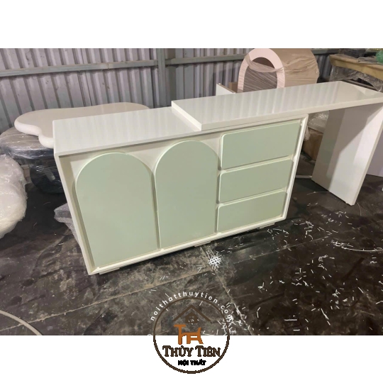 Xưởng e vẫn nhận làm các mẫu bàn trang điểm , bàn làm việc , tủ kệ decol theo yêu cầu nhé  Thích màu nào thợ e sơn màu đó