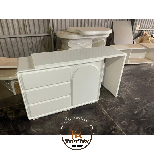 Xưởng e vẫn nhận làm các mẫu bàn trang điểm , bàn làm việc , tủ kệ decol theo yêu cầu nhé  Thích màu nào thợ e sơn màu đó