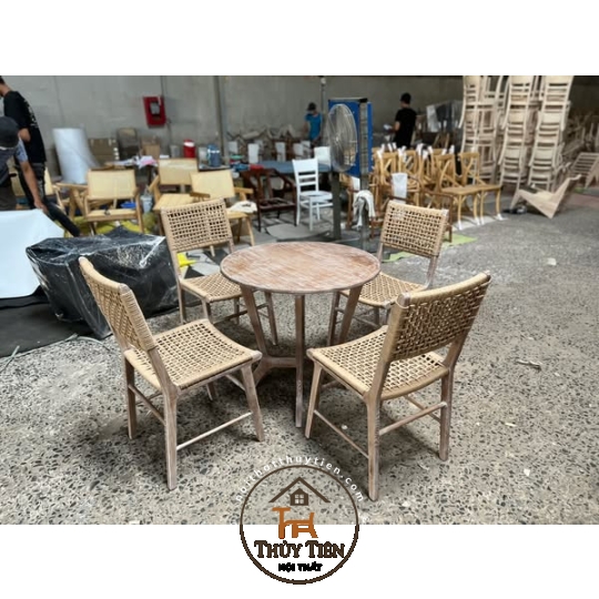 Bộ bàn ăn ghế đan dây kết hợp bàn chân tiện 