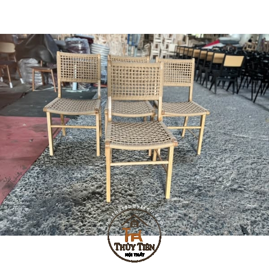 Bộ bàn ăn ghế đan dây kết hợp bàn chân tiện 