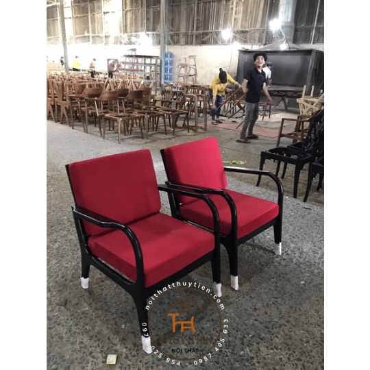 Sofa tay cong gỗ cao su