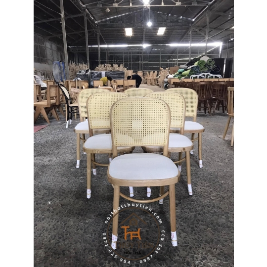 Ghế thonet 811 gỗ ash