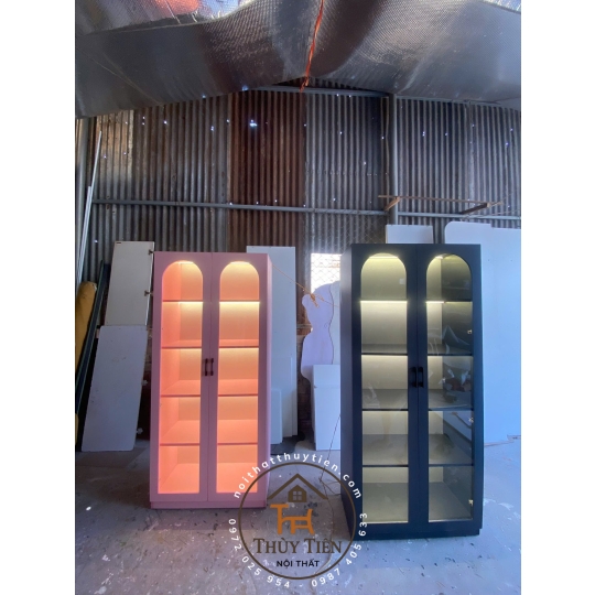 Tủ- kệ trưng bày cánh kính