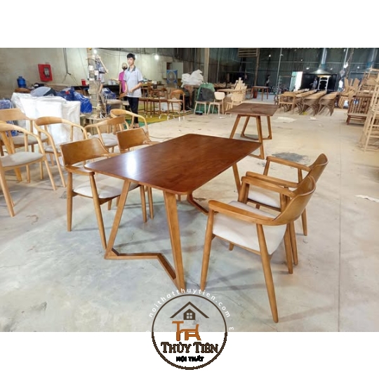 BỘ BÀN ĂN CHÂN V KẾT HỢP VỚI GHẾ HIRO- BAHR 004