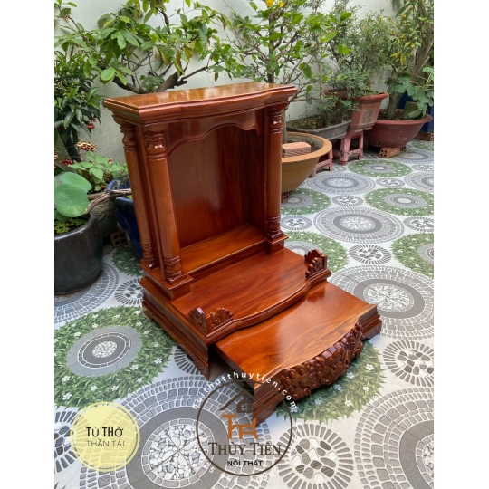 Bàn thờ thần tài ông địa mẫu châu âu