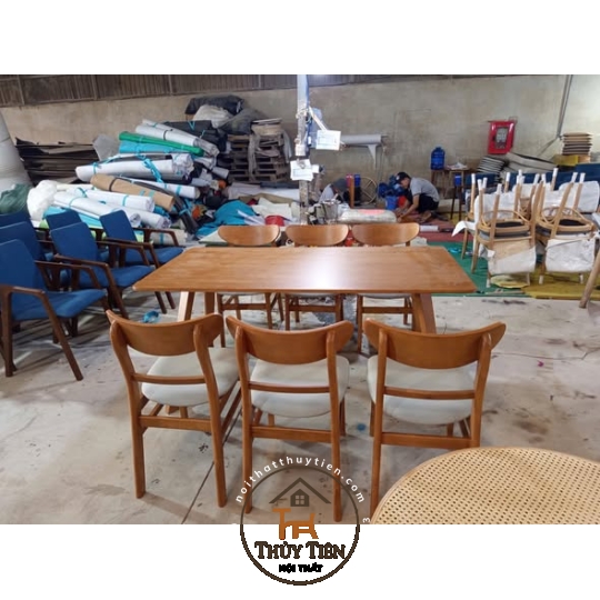 Bộ bàn ăn Mango kết hợp với bàn chân V