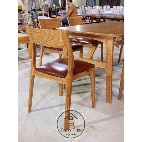 Bộ bàn ăn gỗ ash kết hợp ghế VC003