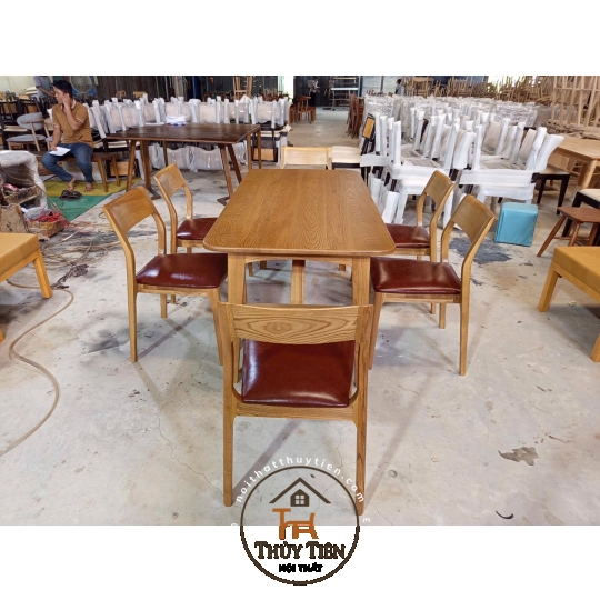 Bộ bàn ăn gỗ ash kết hợp ghế VC003