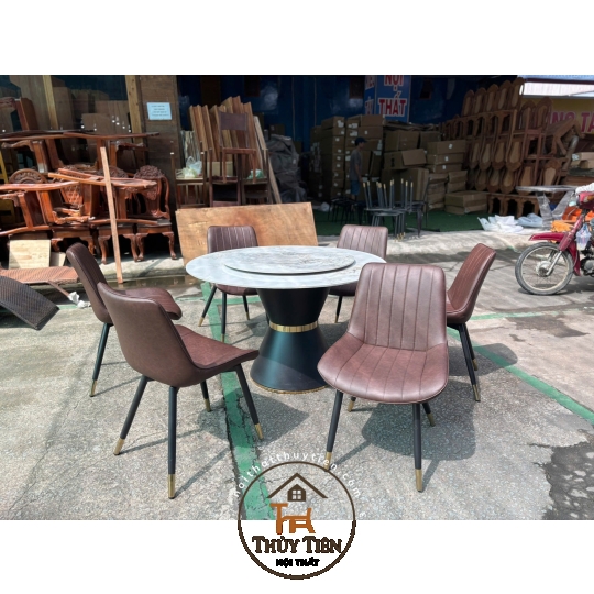 Mẫu bàn ăn nhập khẩu