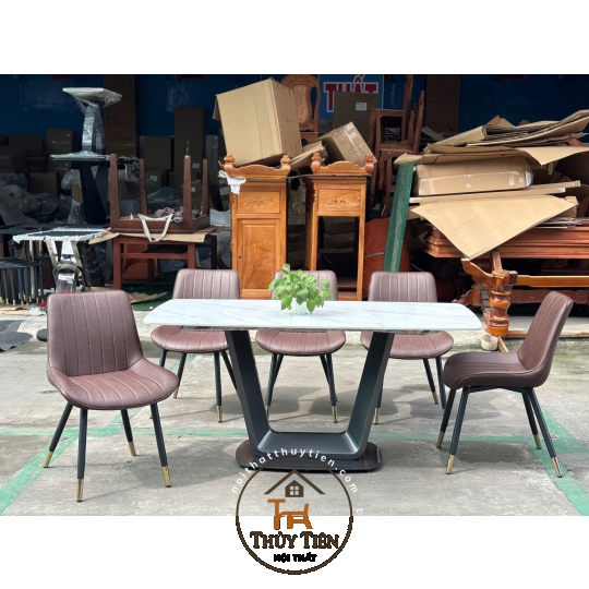 Mẫu bàn ăn nhập khẩu