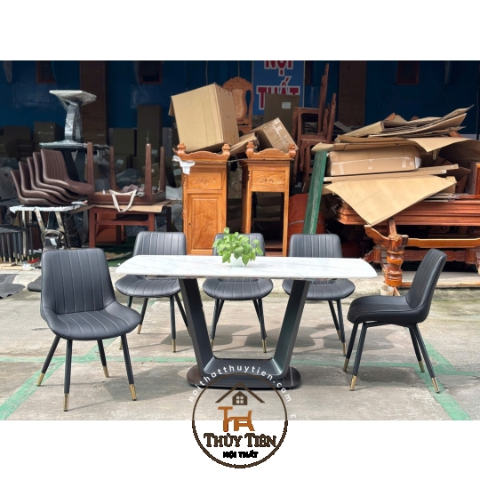 Mẫu bàn ăn nhập khẩu