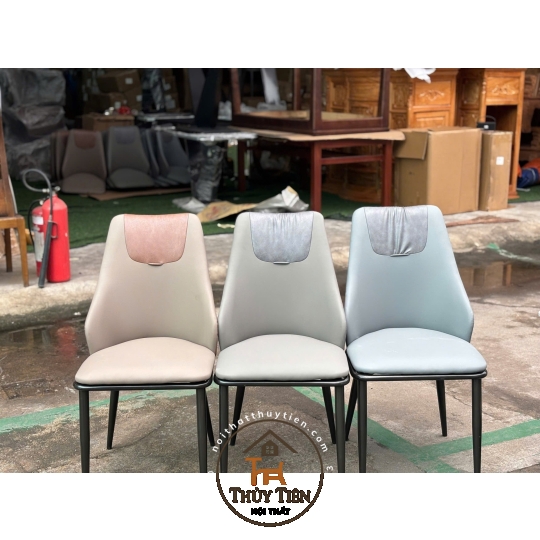 Mẫu bàn ăn nhập khẩu