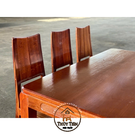 Bàn ăn chân soi xoan đào 
