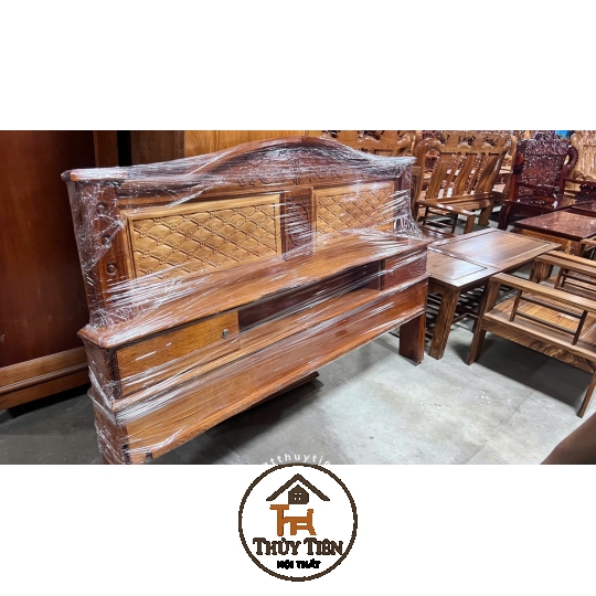 Giường căm xe mặt gõ 