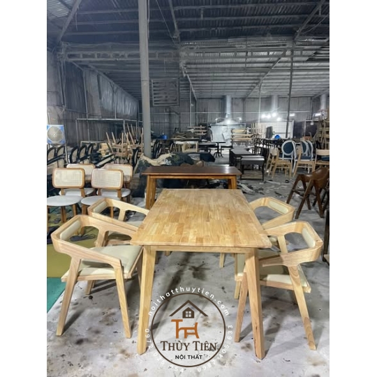 BÀN OBMA VÀ GHẾ KATAKANA