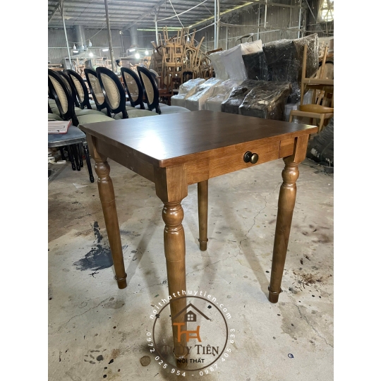 BÀN LOUIS CÓ HỘC KÉO