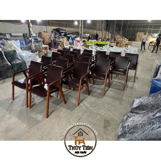 Ghế  Haly gỗ cao su phù hợp quán Cà phê 