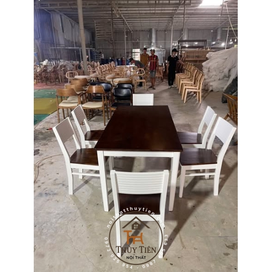 Bộ bàn ghế gỗ tự nhiên đặt theo yêu cầu khách