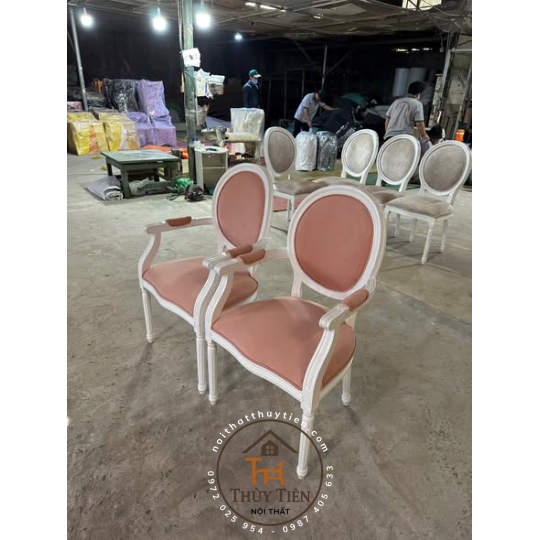 Ghế louis có tay Sơn trắng màu Hồng ngọt ngào
