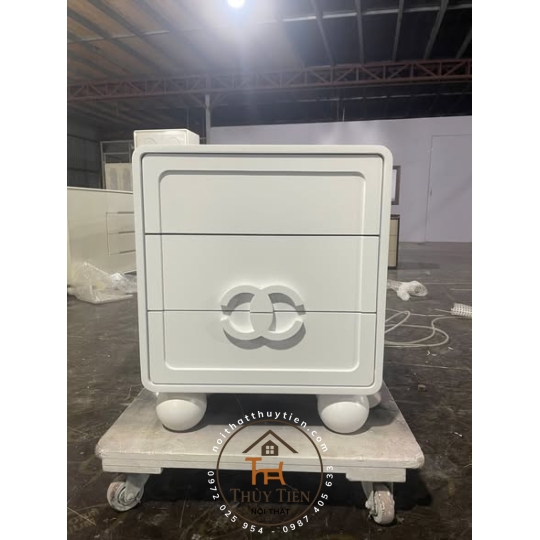 Tủ táp đầu giường sơn 2k
