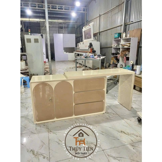 Bàn trang điểm hàng sơn 2 k siêu đẹp giá tận xưởng